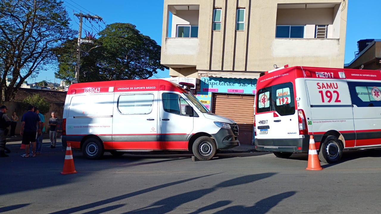 Motociclista sofre ferimentos graves após colisão com caminhonete em Divinópolis