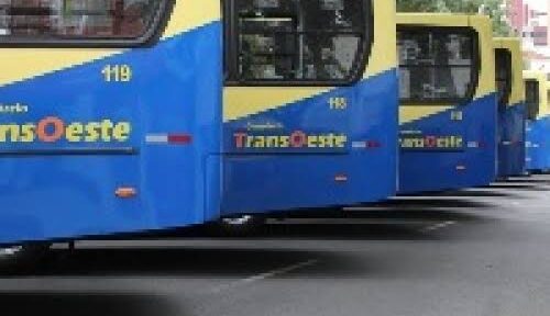 Prefeitura de Divinópolis aperta fiscalização contra Transoeste por falhas em elevadores de ônibus