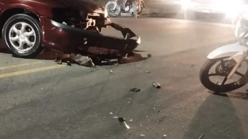 Acidente na Avenida Governador Magalhães Pinto causa lentidão em Divinópolis