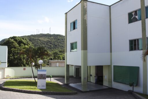 Polícia indicia dois médicos por homicídio culposo após morte de bebê em hospital de Itaúna