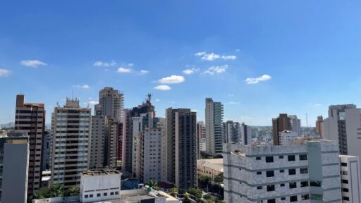 Divinópolis registra dia de sol e temperaturas em elevação nesta quarta-feira
