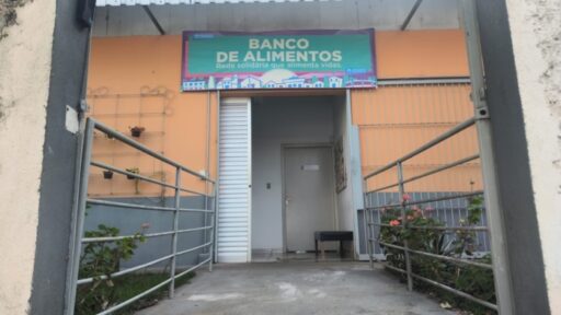 Servidora impede fuga de suspeito em banco de alimentos de Divinópolis