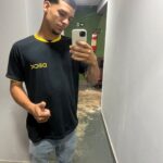 A arte de servir: como um jovem garçom de Minas Gerais redefine o atendimento ao cliente