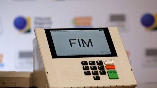 Entre abstenções, brancos e nulos: 1 em cada 5 eleitores de Divinópolis não escolheu presidente em 2022