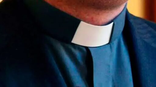 Justiça condena ex-padre a 48 anos de prisão por crimes contra enteados em São Gonçalo