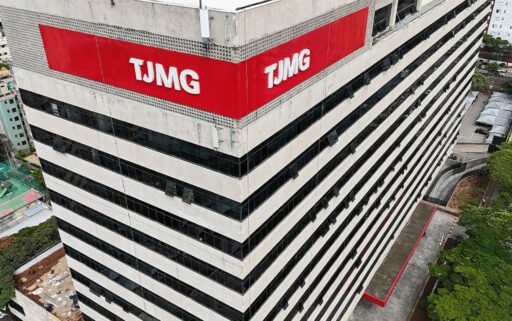 Justiça condena funcionária por agressão contra superior durante entrega de advertência