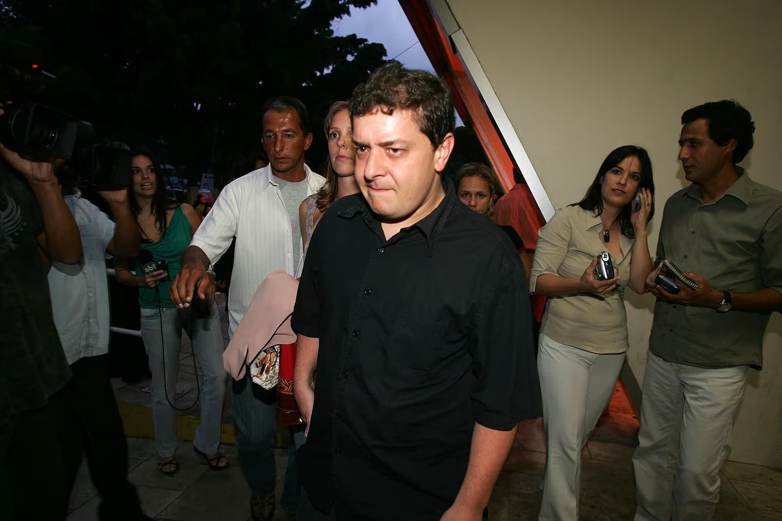 Lula orienta filho a prestar esclarecimentos à Justiça sobre investigações em curso