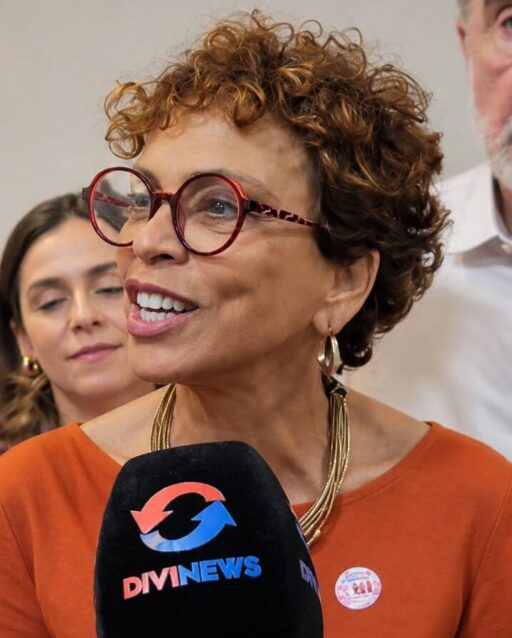 Marília Campos projeta força eleitoral e foco municipalista em visita a Divinópolis