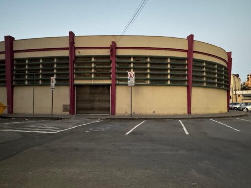 Morte de vendedor no Mercado Central de Divinópolis gera comoção e relatos de descaso