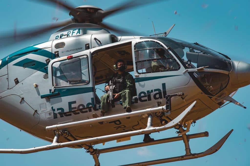 Operação Áquila utiliza helicóptero para interceptar contrabando na Mg-050