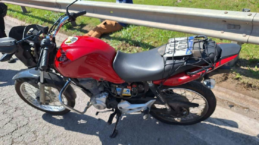 Acidente na Mg-050 deixa motociclista e passageiro feridos em Itaúna