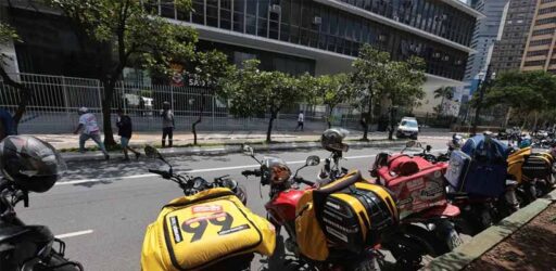 Previdência social alcança menos de 20% dos motociclistas de aplicativos no Brasil