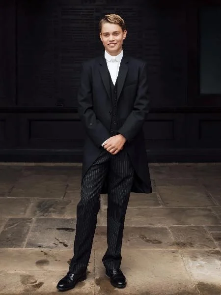Príncipe George inicia trajetória acadêmica no tradicional Eton College