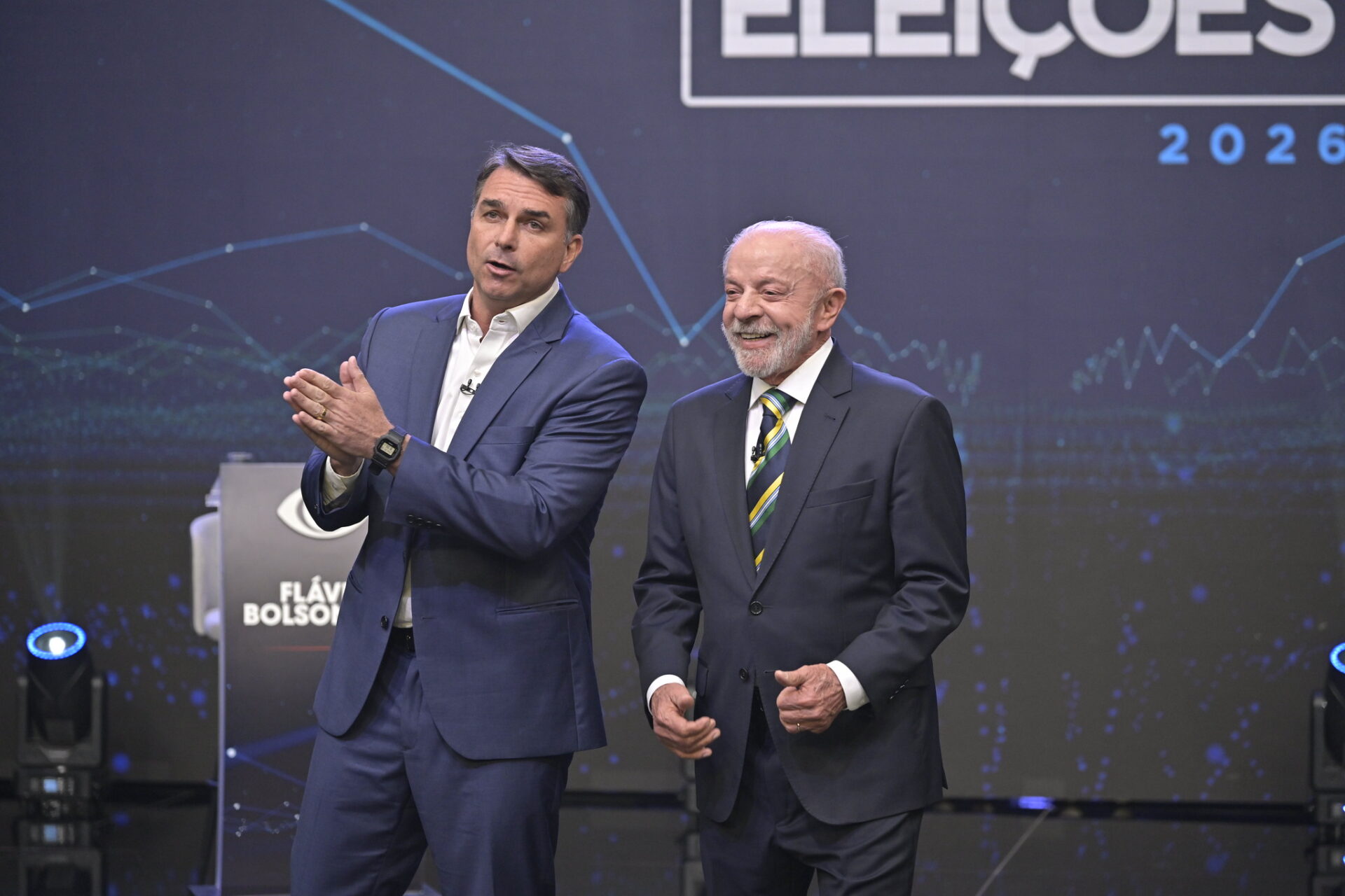 Ataques dominam e propostas escasseiam no primeiro confronto entre Lula e Flávio Bolsonaro