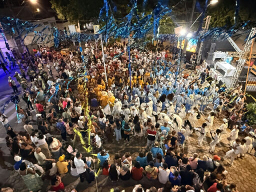 Festa do Rosário atrai centenas em Carmo do Cajuru para marcar 250 anos de igreja histórica