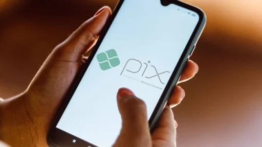 PIX registra queda de 10% após restrições a sites de apostas no Brasil