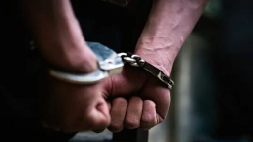 Polícia Civil de prende suspeito de homicídio após perseguição de carro​ ‌em Divinópolis​