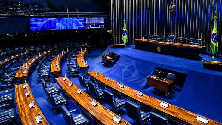 Senado vota pelo fim da escala 6x1 e fixa jornada semanal de 40 horas sem redução de salário